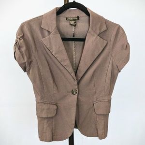 NWOT Short Sleeve Fashion Blazer